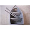 Image 2 : Wooden Home decor boat