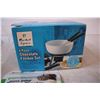 Image 2 : Glass bowl,Chocolate fondue set,Coasters,mic items