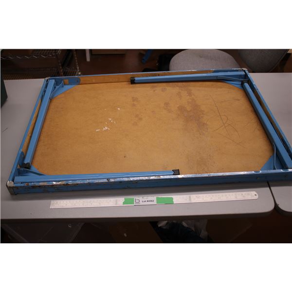 * Small kids metal table 3ft x 2ft