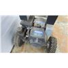 Image 4 : Simoniz S2500 pressure washer - not complete, has 5.0HP honda engine