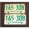 Image 1 : (2) 1974 SK license plates (matching)