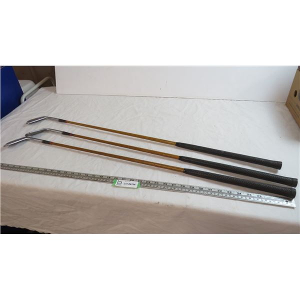 spalding wooden shaft right handed golf clubs