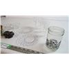 Image 4 : clear glass, ceramic piggy bank, misc