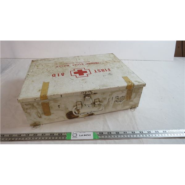 metal first aid kit from ontario with content