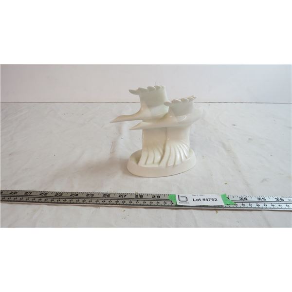 1982 royal doulton images - going home ornament