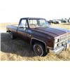 Image 3 : REMOTE PICKUP IN TUGASKE, SK - Chevrolet 1973 Sierra Classic 6.2 Litre Diesel Motor 1/2 Ton Truck