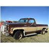 Image 1 : TUGASKE -GMC 1978 Sierra Classic 1/2 Ton Truck 4WD with Floor Shift - not seized 350 motor