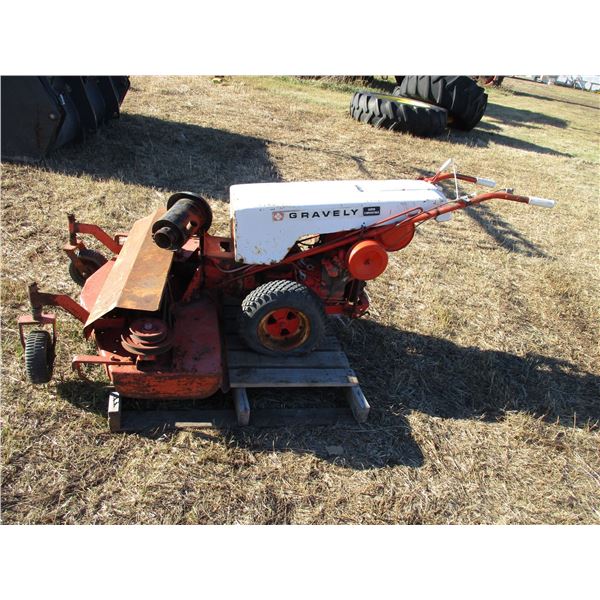 REMOTE PICKUP IN TUGASKE, SK - Gravely "super convertible" push mower - not seized
