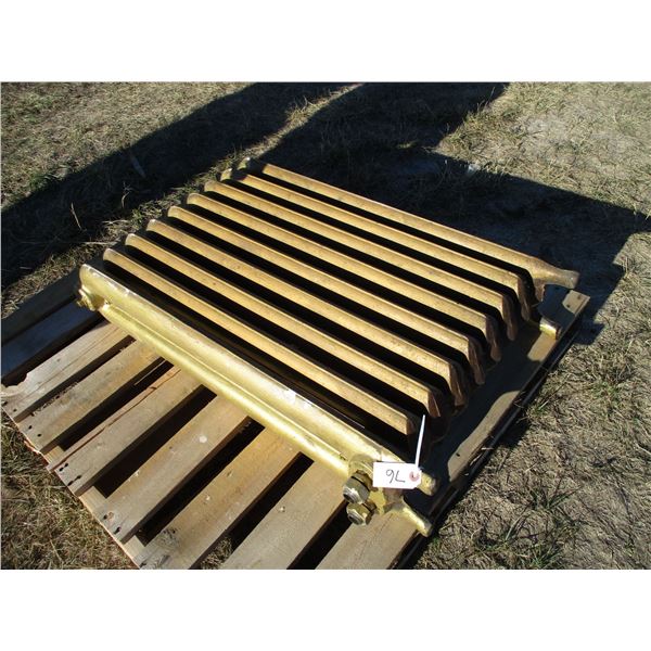 REMOTE PICKUP IN TUGASKE, SK - Gurney vintage radiator - 21"x36" with 9 baffles