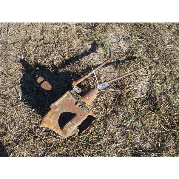 REMOTE PICKUP IN TUGASKE, SK - Ford 1929 Gearbox - not seized