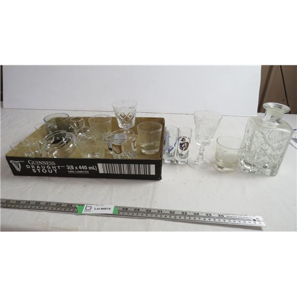 lot of glassware (some etched)