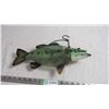 Image 1 : hanging metal salmon fish - used as a cage