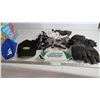 Image 1 : gloves + hats