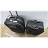 Image 2 : emperor travel luggage on castors + travel pro luggage