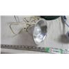 Image 3 : heated pet bowl (working) + light (working)