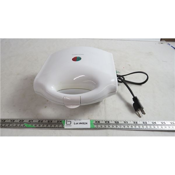 Toastess waffle iron (working)