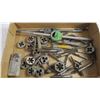 Image 2 : lot of tap & die
