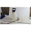 Image 1 : 8L hand sprayer