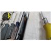 Image 4 : screwdrivers, misc