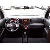 Image 50 : C6 --  2010 NISSAN CUBE , White , 227867  KM's