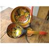 Image 1 : Colorful Russian Bowls & Spoons #2357821