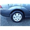 Image 17 : I2 --  2007 FORD FOCUS ZX4 , Grey , 261992  KM's