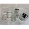 Image 1 : Kitchen Storage Canisters