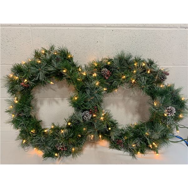 2 Christmas Wreaths