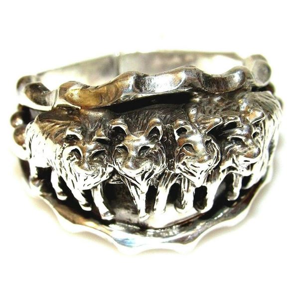 Navajo Sterling Wolf Ring Size 11 R. Begay Native