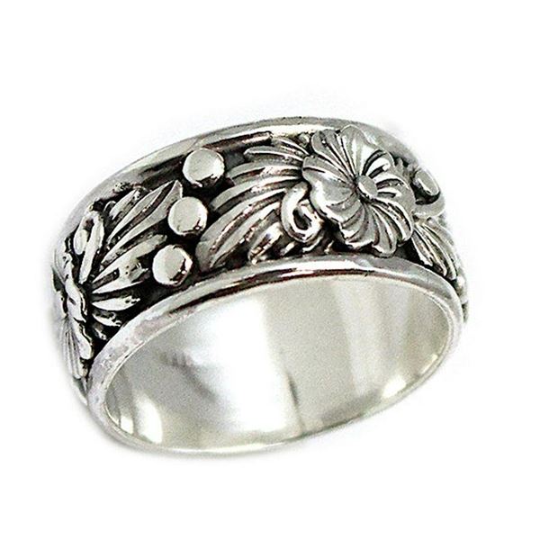 Navajo Sterling Silver Band Ring Size 7 Squash Blossom