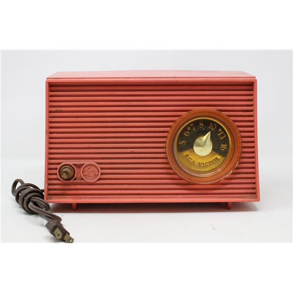 1950S PINK RCA VICTOR RADIO WORKS HUMS