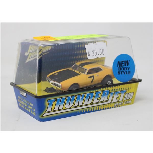 HO SCALE THUNDERJET SLOT CAR IN CASE 1968