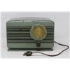 Image 1 : 1940S GREEN BAKELITE PHILPS RADIO
