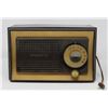 Image 1 : 1950S MID CENTURY MODERN SYLVANIA RADIO