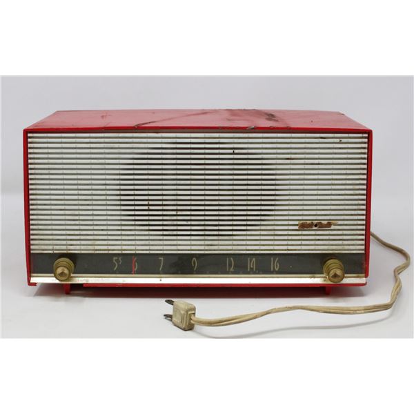 1950S CHERRY RED RADIO TURNS ON NO SIGNAL