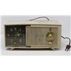Image 1 : 1950S ZENITH MID CENTURY MODERN CLOCK RADIO