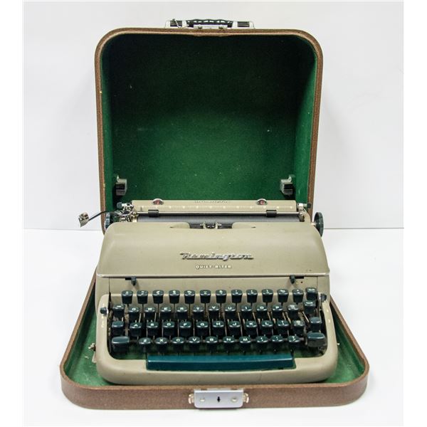 1940S REMINGTON QUIET RIDER TYPEWRITER W CASE