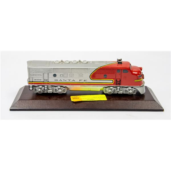 LIONEL F3 DIESEL STATUE ON WOOD PLINTH