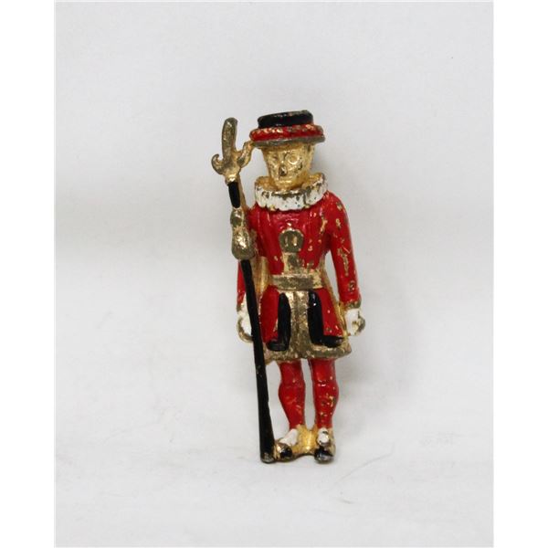 ROYAL GUARD BROOCH