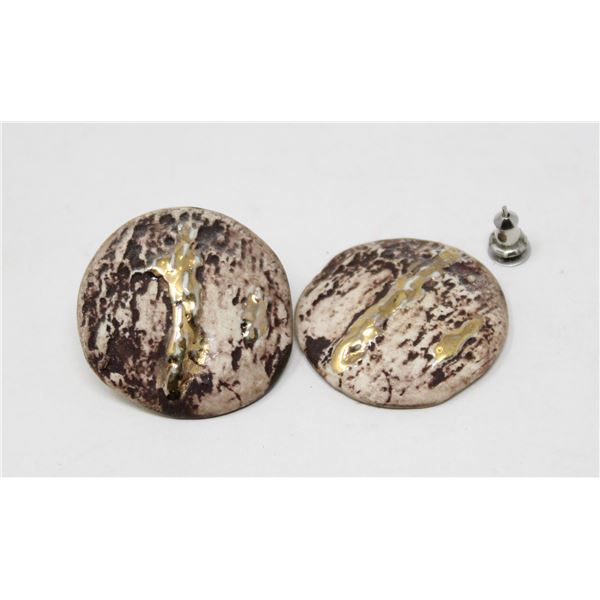 PAIR VINTAGE EARRINGS