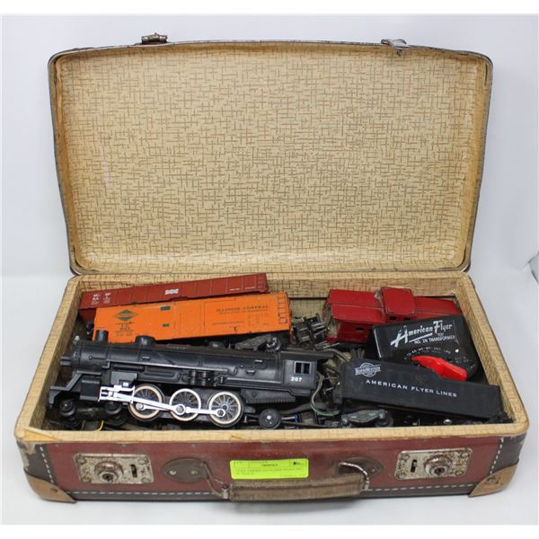 1940S AMERICAN FLYER TRAIN SET W TRACK