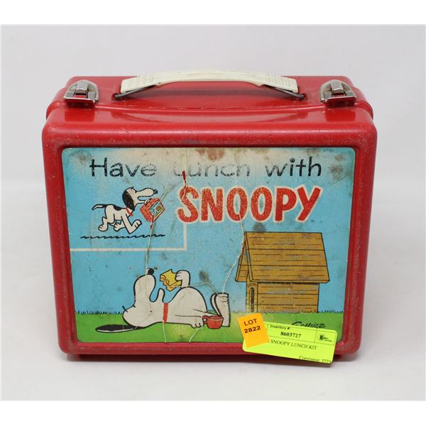 VINTAGE SNOOPY LUNCH KIT
