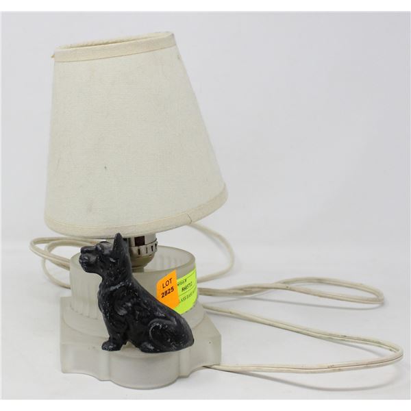 ANTIQUE GLASS BASE SCOTTY DOG LAMP