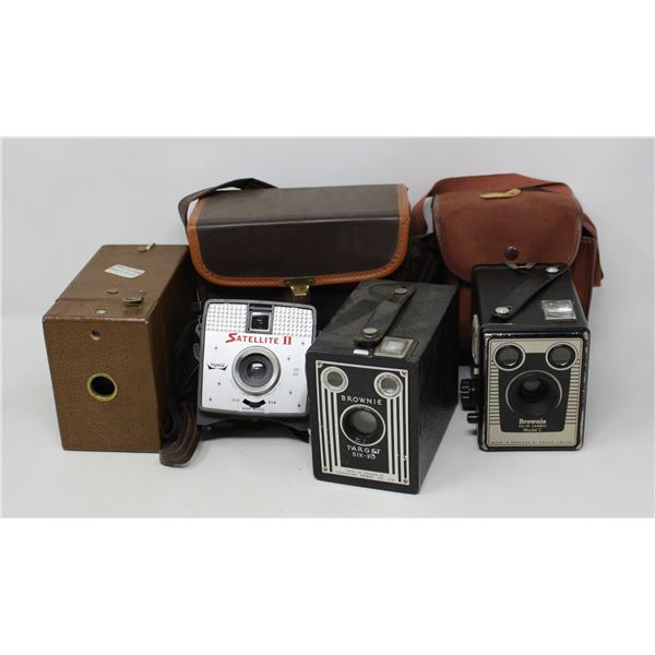 ASSORTMENT OF ANTIQUE BOX CAMERAS