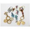 Image 1 : ASSORTED VINTAGE JEWELLERY