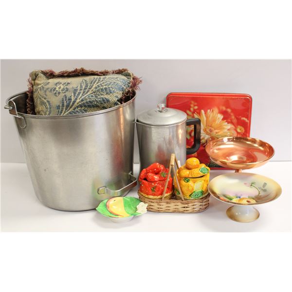 BOX OF ASSORTED ANTIQUES