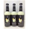 Image 1 : Mott's Mr & Mrs T Pina Colada Mix (3 x 1L)