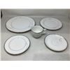 Image 2 : Noritake Fine Porcelain Place Setting
