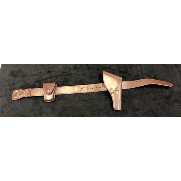 RCMP Service Belt Holster Handcuff Holder (excellent shape)
