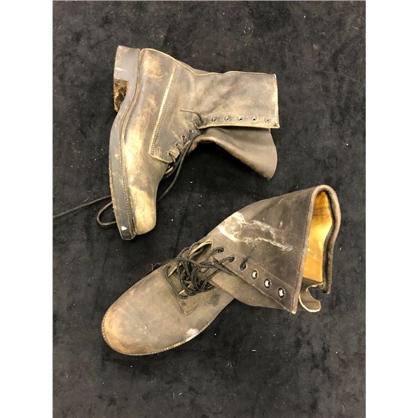 Hi-Top Combat Canadian Boots - size 8 1/2 (still has dirt on them)